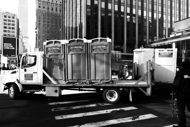 Best Portable restroom trailer rental  in Hometown, IL